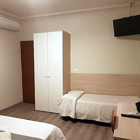 Paradiso Hotell Maccagno