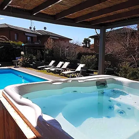 Paradiso Hotell Maccagno
