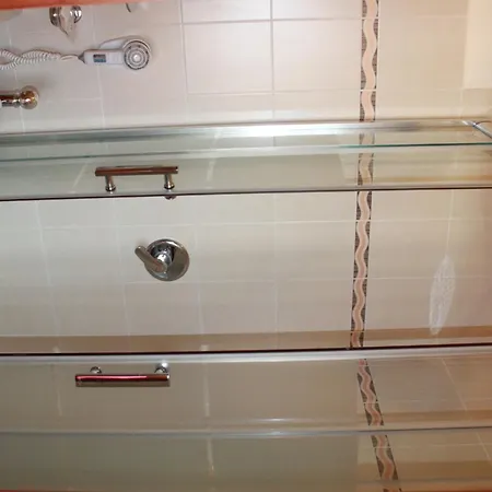 Ξενοδοχείο Paradiso Maccagno